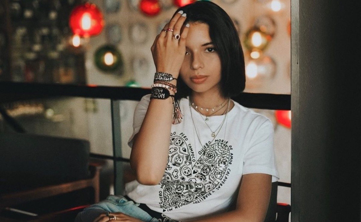 Angela Aguilar with long hair as Kylie Jenner (Image: Instagram)