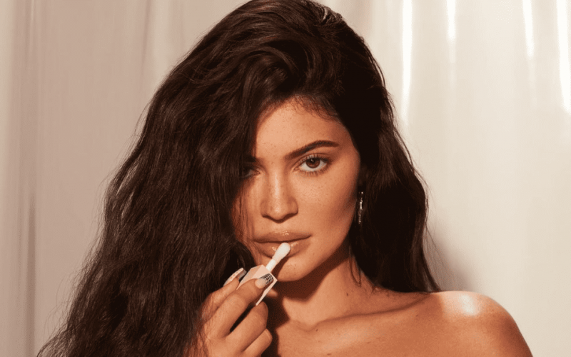 burning!  Kylie Jenner Introduces New SKIMS Line