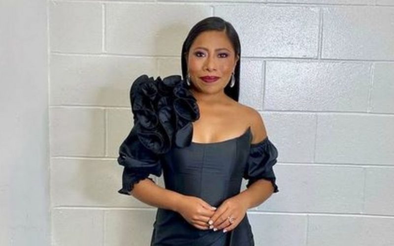 Golden Globes 2021: Yalita Aparicio’s beautiful Mexican dress