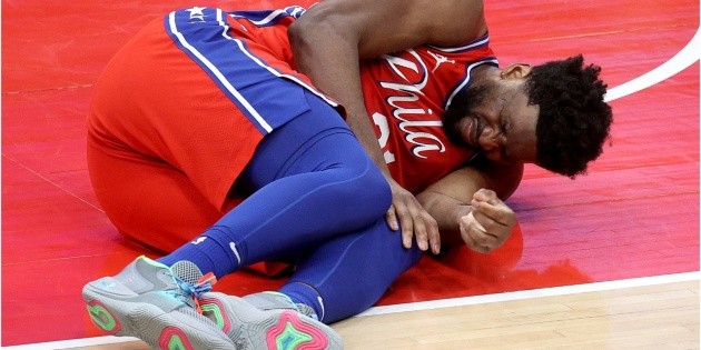 NBA |  Video of Joel Embiid and how he got injured in the Philadelphia 76ers
