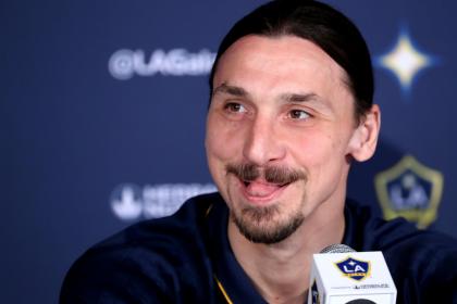 Zlatan Ibrahimovic cries in a video at a Sweden press conference |  National teams