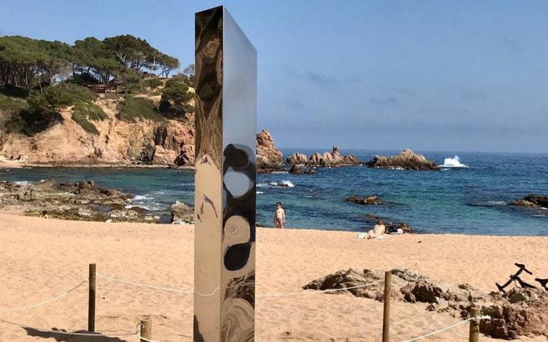 The monolith that appeared on the Costa Brava will be moved to a sculptural space after its vandalism  Catalonia