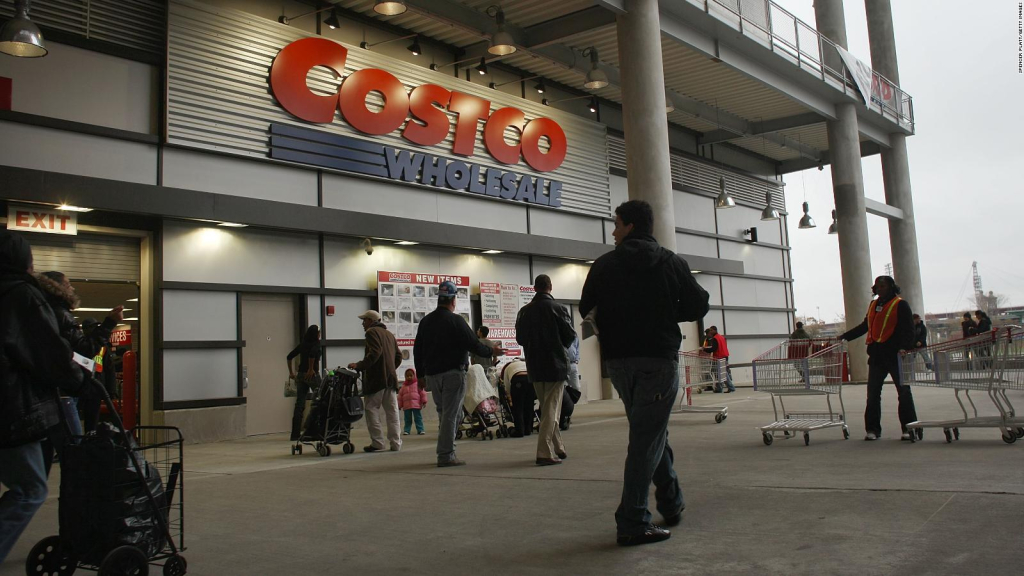 Costco is reopening its food court
