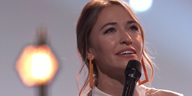 Lauren Daigle Debuts “Hold On To Me” On “The Voice” Lauren Daigle dazzles with her television debut of “Hold On To Me.”