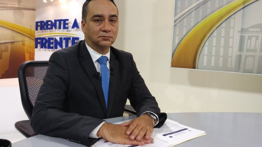 Rodolfo Delgado, a lawyer appointed by the legislature, proposes to review the contract for the creation of CICIES