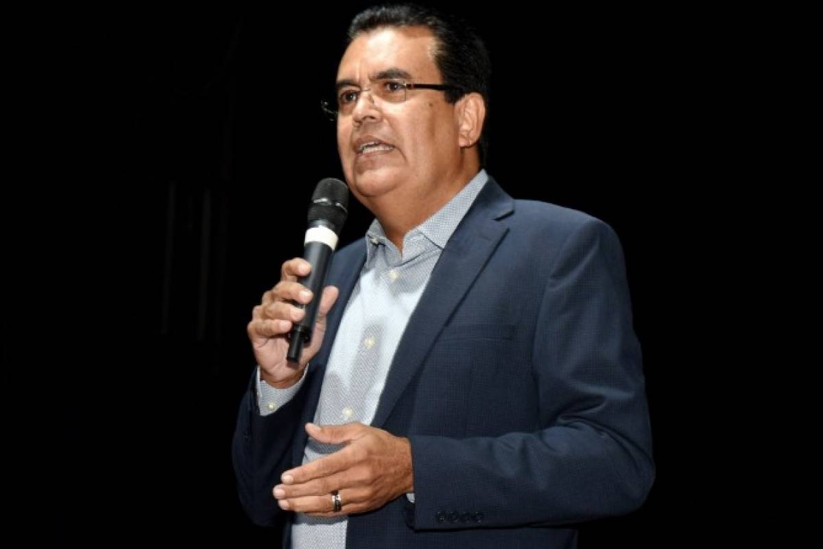 Mayor PNP Not Giving LUMA Six Months in Puerto Rico