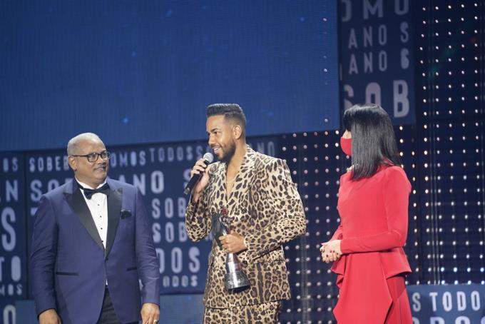 Romeo Santos wins the 2020 Grand Sovereign and Niní Cáffaro 2019