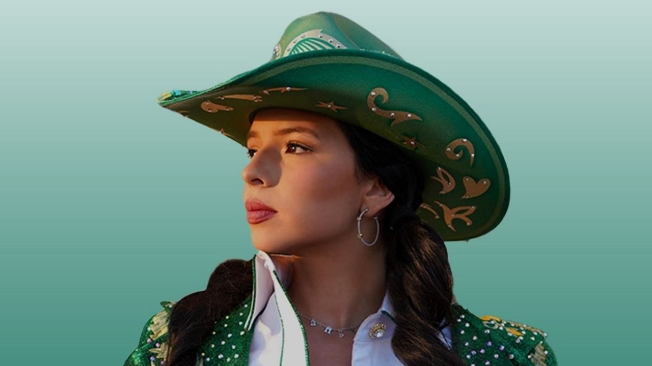 Angela Aguilar sends this gift to Chiquis Rivera: Photo