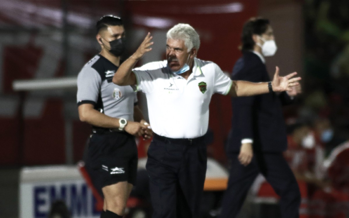 Tuca Ferretti explodes against refereeing in Juarez vs. America