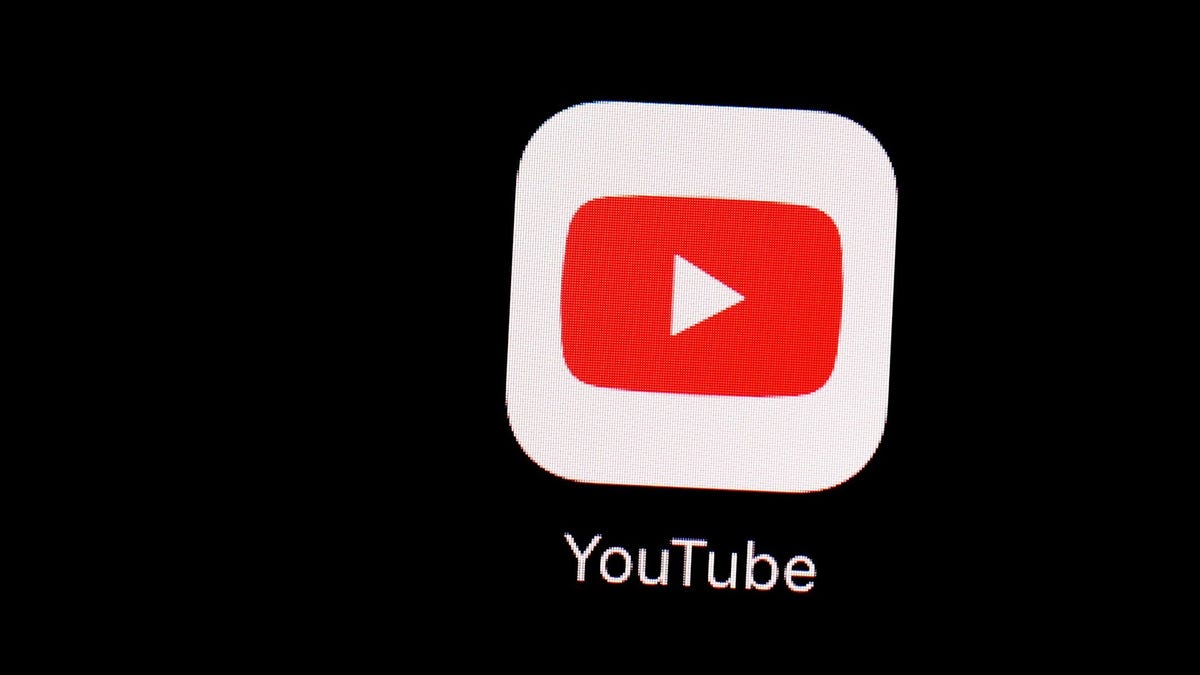 YouTube pays its users $ 10,000 a month to upload content in shorts instead of dictation