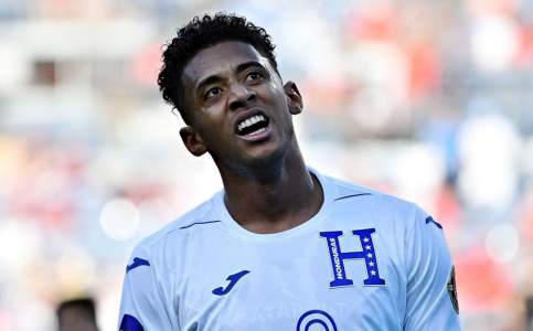 What happened?  “Choco” Lozano or on the bench in Honduras against Canada