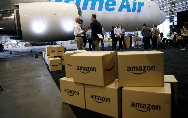 Amazon acquires a fleet of 85 planes and 50,000 trucks for Christmas delivery
