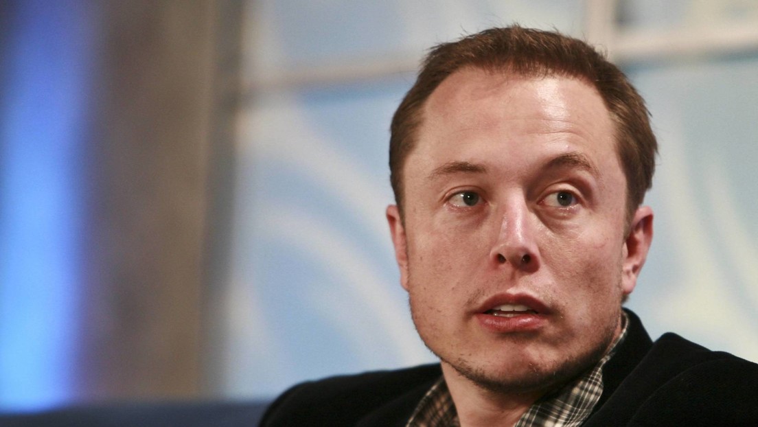 Elon Musk reacts to a viral video about the “worst year” of his life
