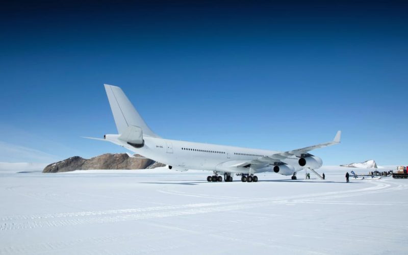 An Airbus makes history by landing in Antarctica for the first time