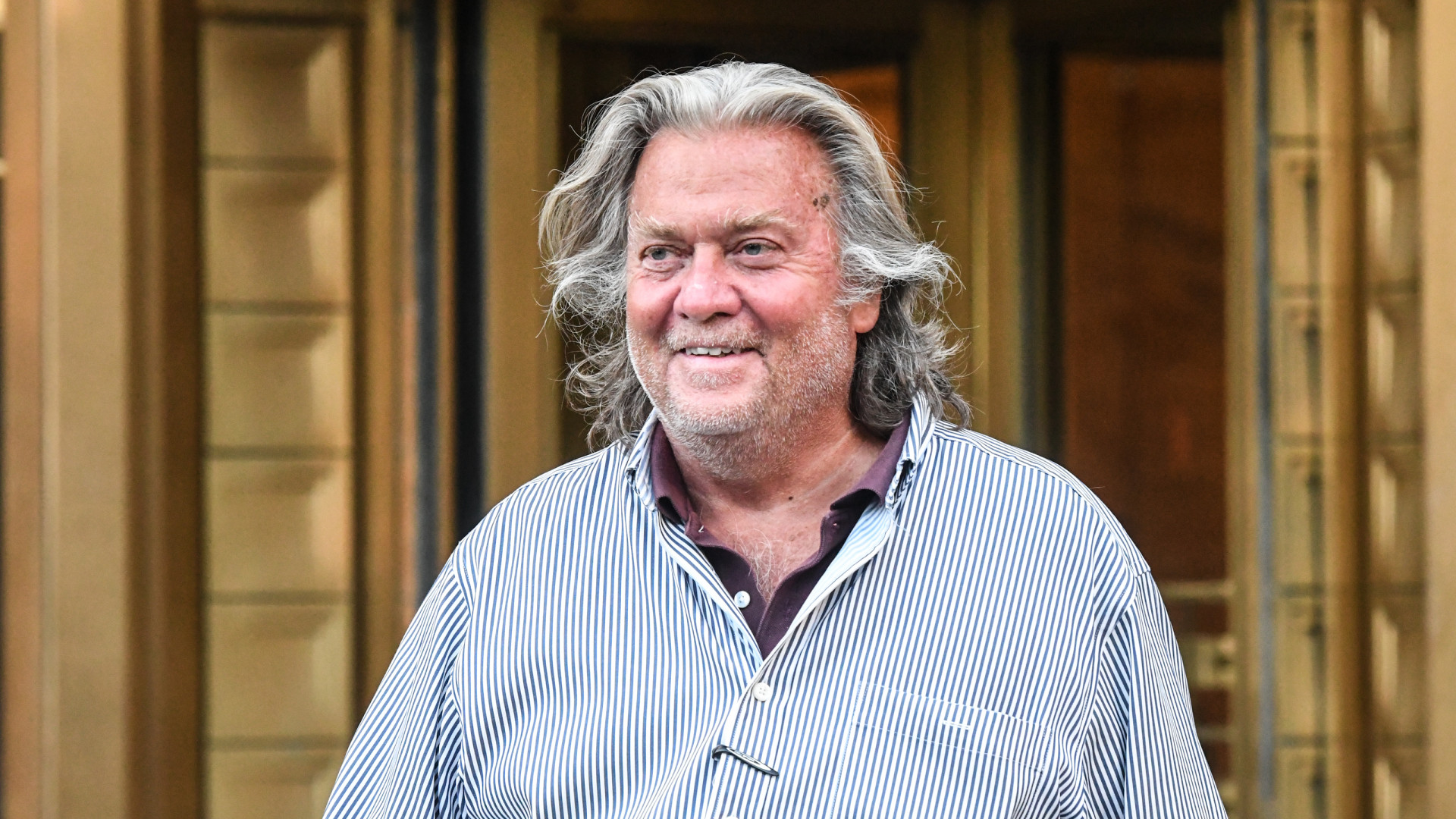 Steve Bannon, Trump strategist, accused of refusing to testify at Capitol robbery trial |  Univision Political News