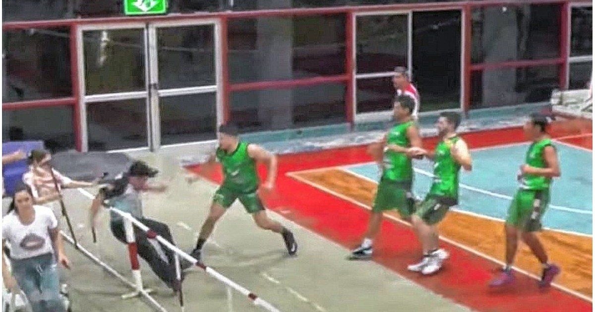Video: Brutal assault by a Santa Fe basketball player on a referee