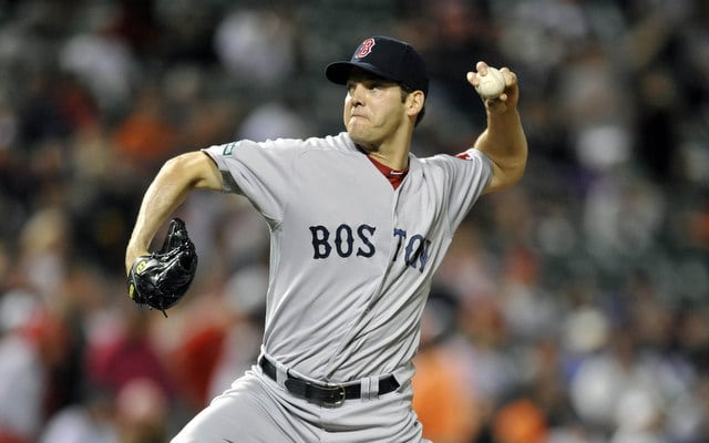Veteran Rich Hill agrees to sign Boston Red Sox