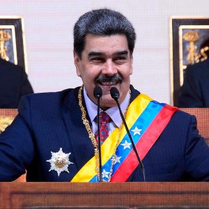 Nicolás Maduro se salva del referendo revocatorio