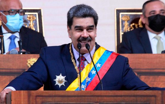 Nicolás Maduro se salva del referendo revocatorio