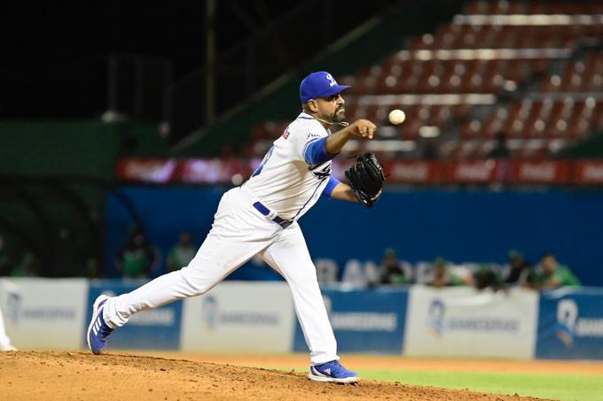 ROUND ROBIN – César Valdez launched in a big way for Licey