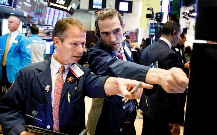 Wall Street volvió a cerrar a la baja y el Nasdaq y el S&P 500 tuvieron la peor caída semanal en casi dos años