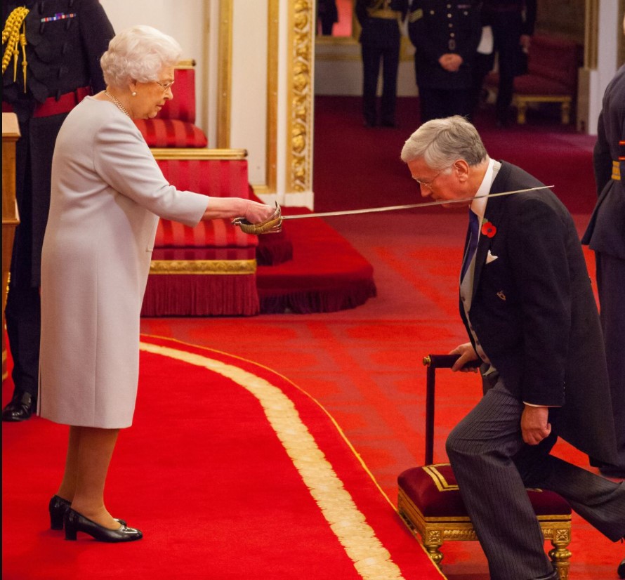 How to get a Knighthood – Complete Guide