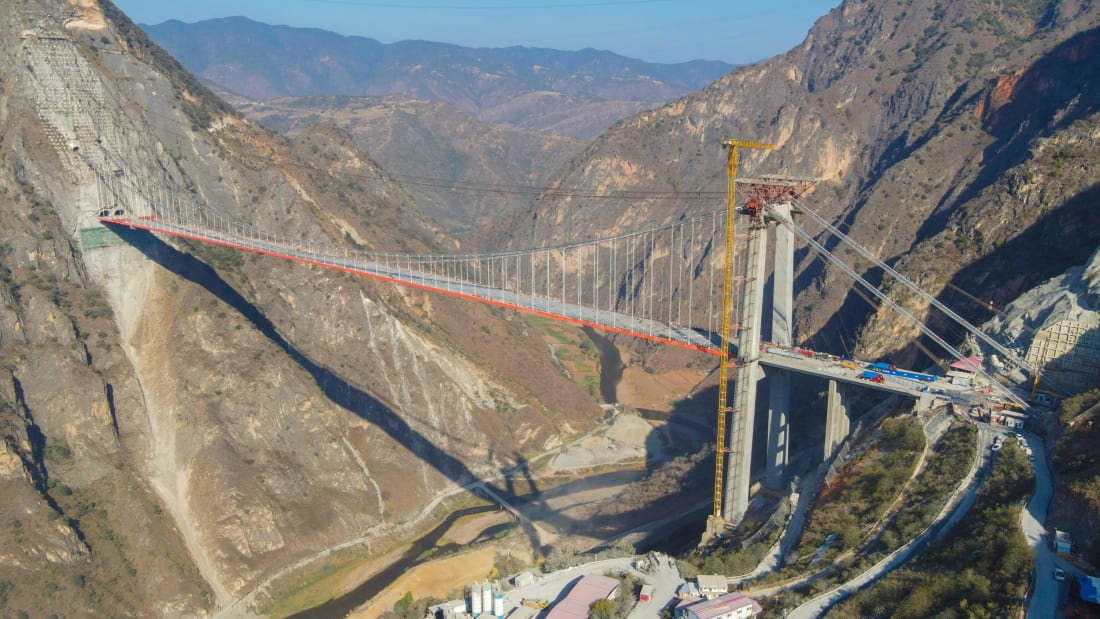 Learn about the record-breaking suspension bridge in Yunnan, China