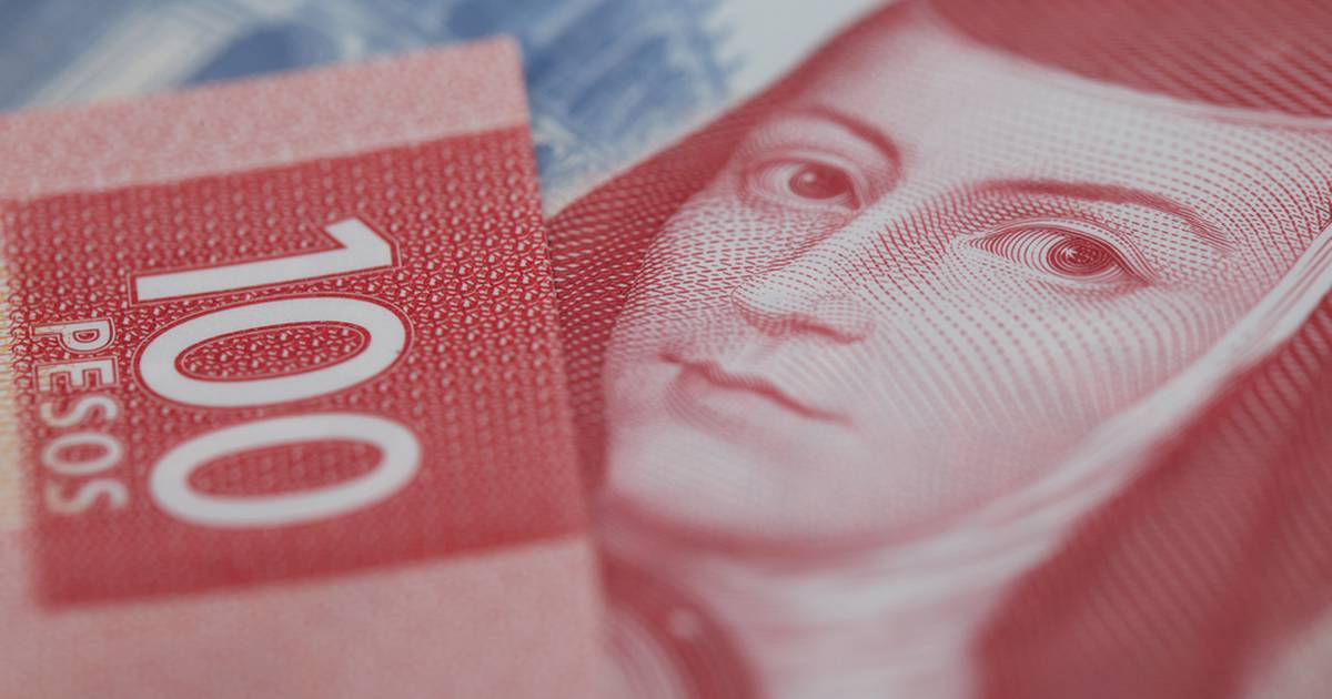The peso fell to its worst level against the dollar since December – El Financiero