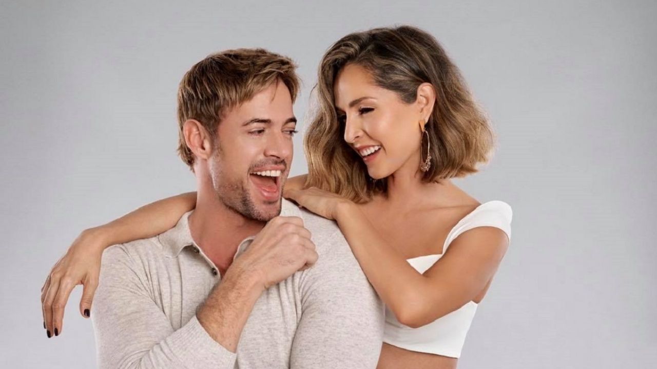 What happens between William Levy and Carmen Villalobos behind the camera?