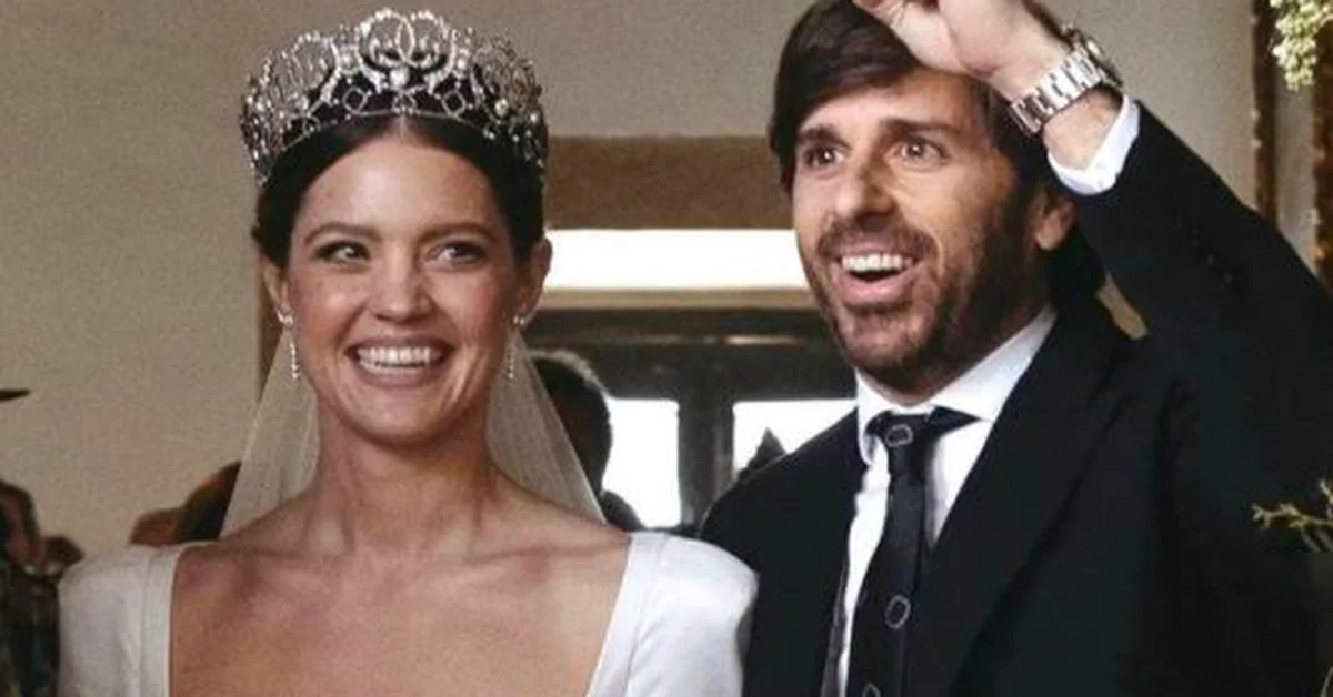 The “almost real” wedding of the Marquis of Cuba and the ex-daughter of Carolina de Monaco: a European group of planes and a party in a castle
