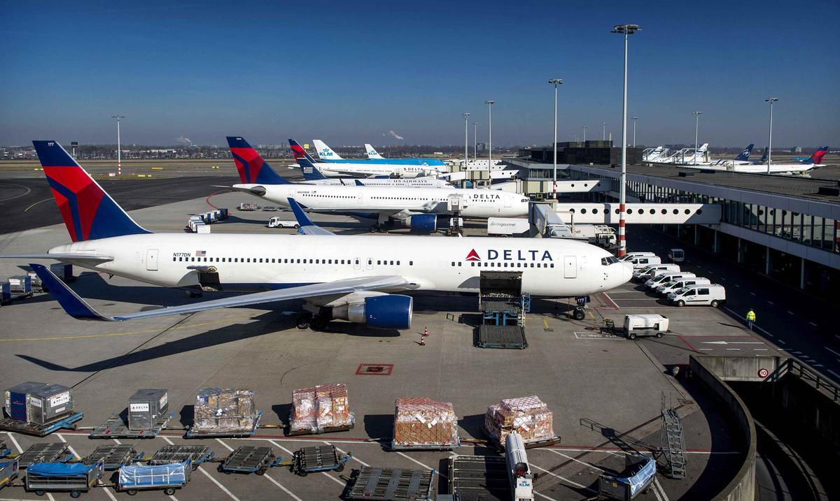 Delta Airlines will start paying its crew from the beginning of the boarding process