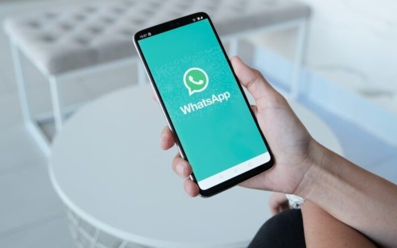 Is the battery depleted due to using WhatsApp?  How to solve it