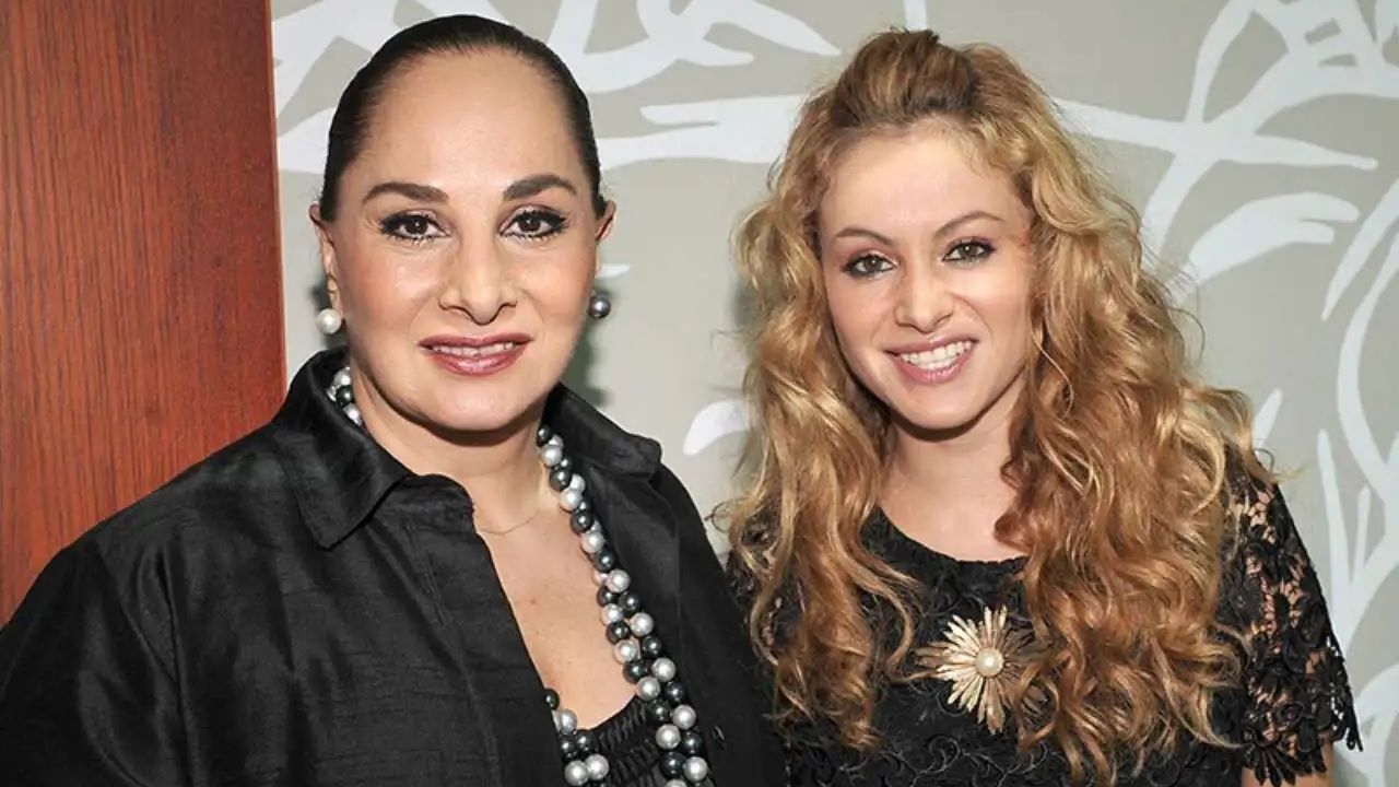 News that Paulina Rubio moves to her mother after being diagnosed with cancer