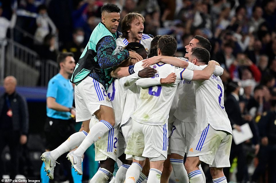Manchester City are destroying themselves in Madrid while Real Madrid achieve another miracle in the return of the Champions League
