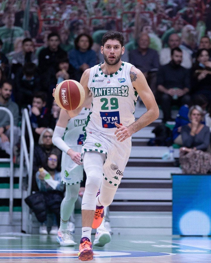 With Nanterre-de-France he only played 8 matches before getting injured in January.  Instagram photo Batogarino