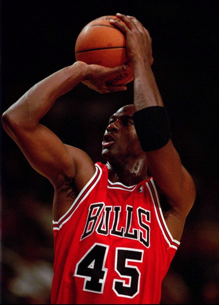 Michael Jordan, Chicago Bulls banner