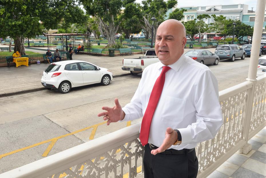 3- Last April, the mayor of Guayama, Eduardo Cintron Suárez, submitted his resignation as mayor of the municipality after being found guilty of guilt in San Juan Federal Court over a bribery scheme.