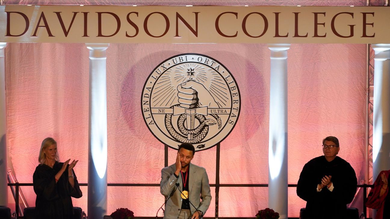 Stephen Curry joined Davidson College HOF