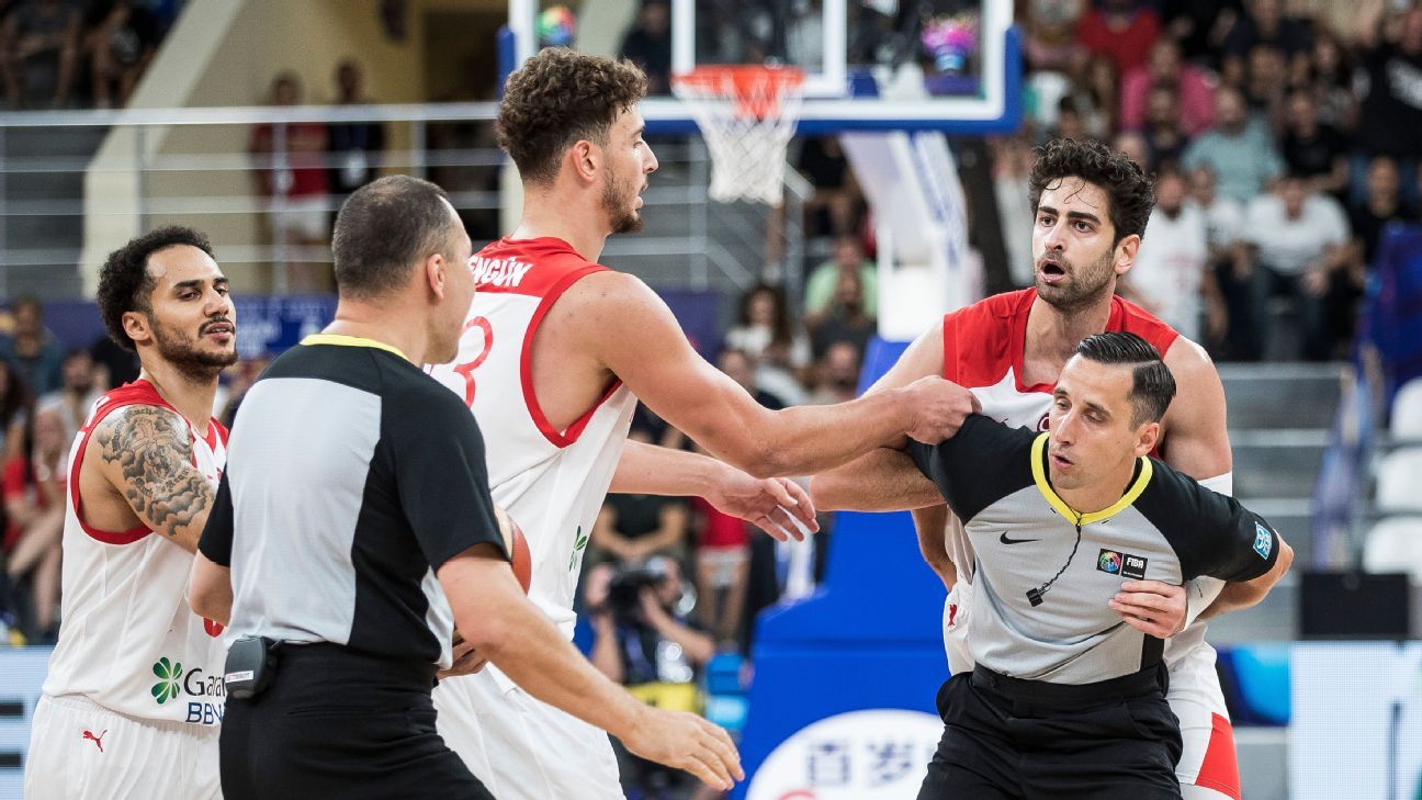 Turkey threatens to quit EuroBasket;  Furkan Korkmaz is “attacked” by players and police