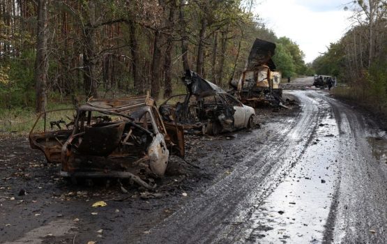 Ukrainian forces advance towards Luhansk