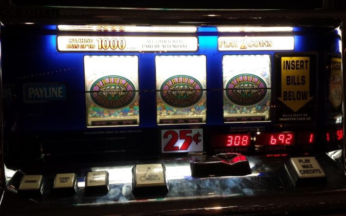 How to Win the Jackpot at the Casino?