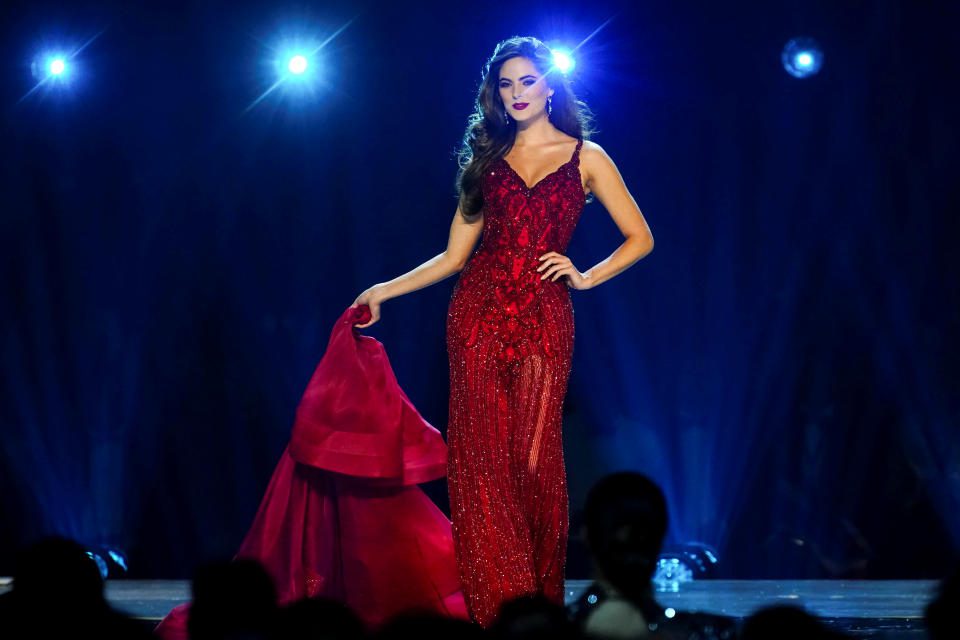 A young woman from Tabat presented the 2019 Miss Universe pageant for Mexico (REUTERS / Elijah Nouvelage).