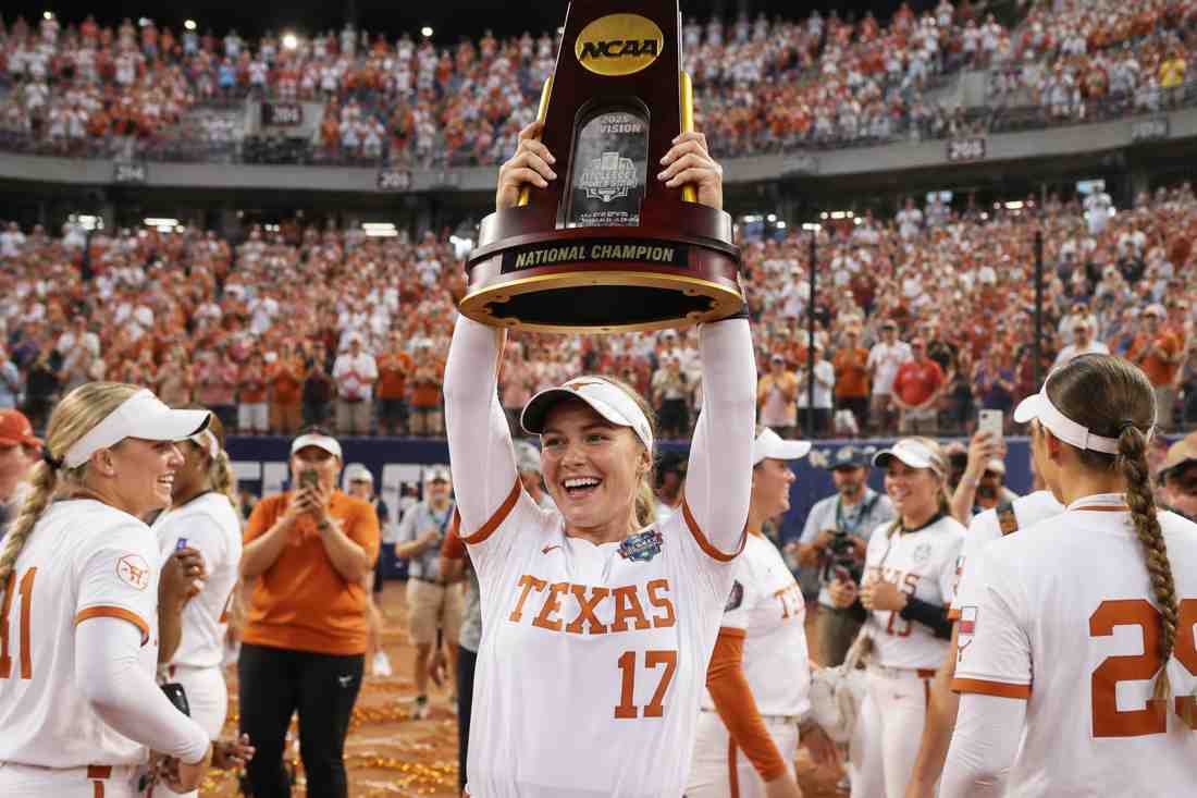 Texas Repeats as Women’s College World Series Champion Behind Teagan Kavan’s Dominant Finish